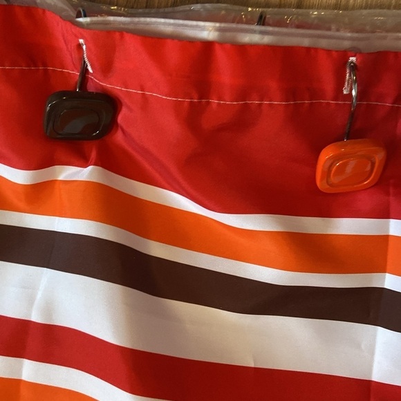 Shower curtain, liner and bath mat - Picture 5 of 11